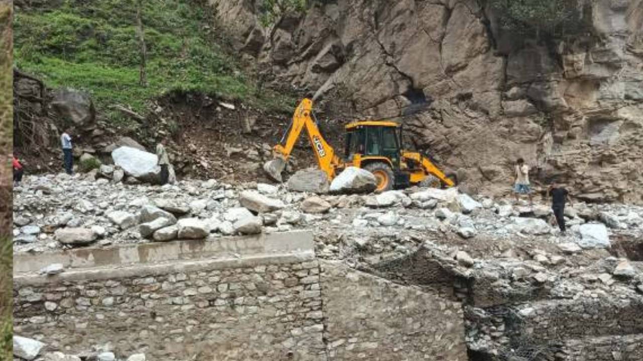 पहिराले अवरुद्ध कर्णाली करिडोर एकतर्फी खुल्यो