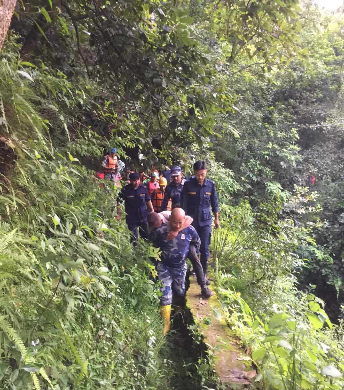 Person stuck in a mountain was safely rescued