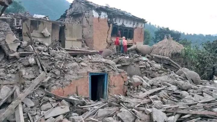 Army, police in rescue of earthquake victims