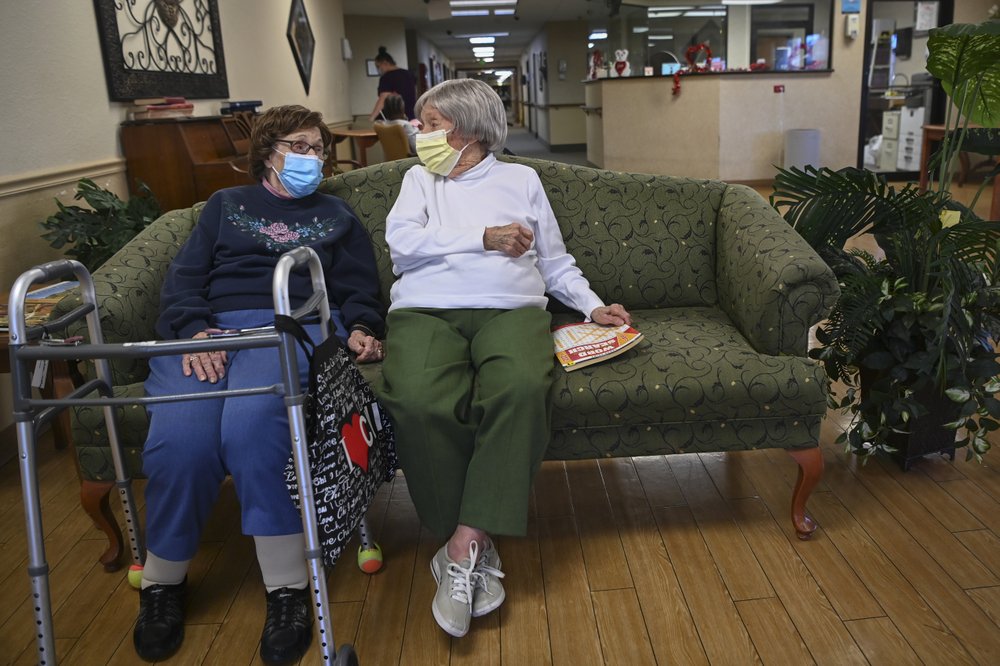 Coronavirus cases drop at US homes for elderly and infirm