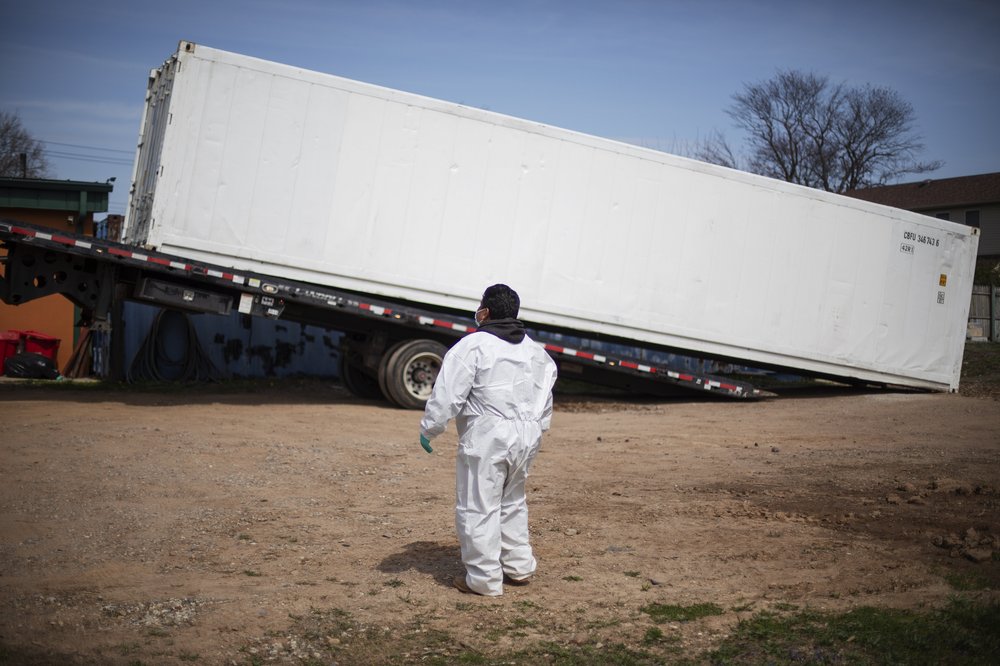 US life expectancy drops a year in pandemic, most since WWII