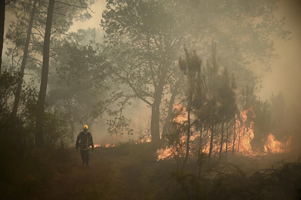 Europe broils in heat wave that fuels fires