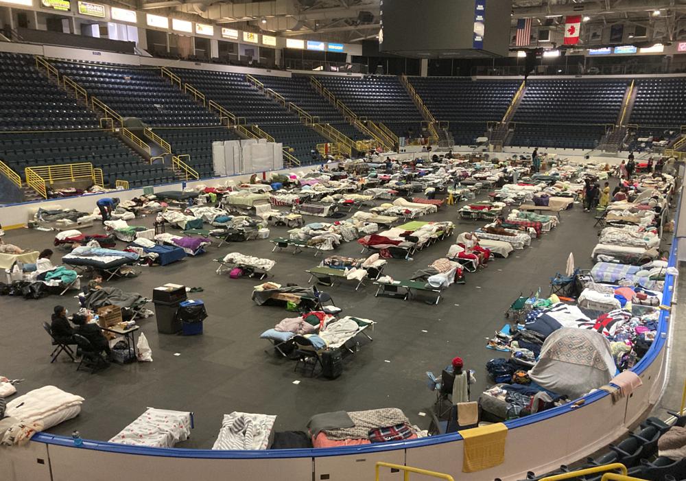 Ian leaves scenes of recovery, despair on Florida coast