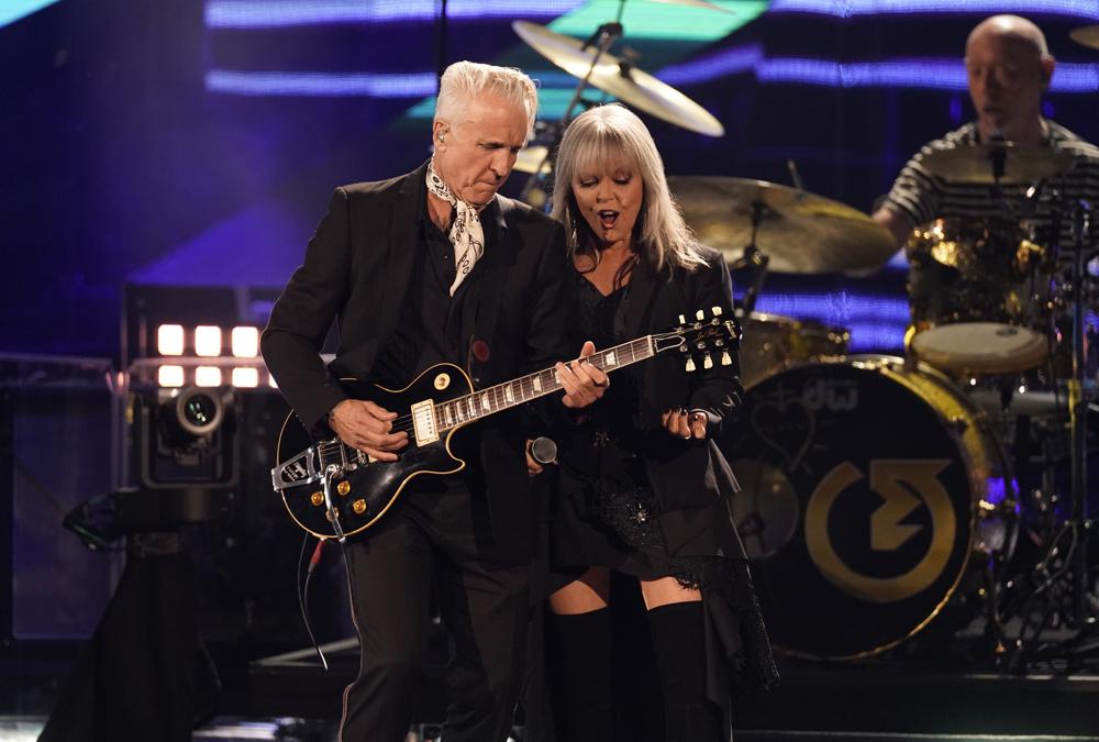 Pat Benatar roars into Rock Hall