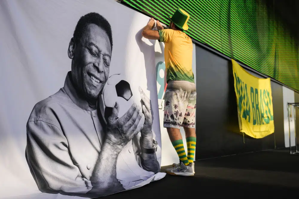 Image of Pelé shines bright for Brazilian fans at World Cup