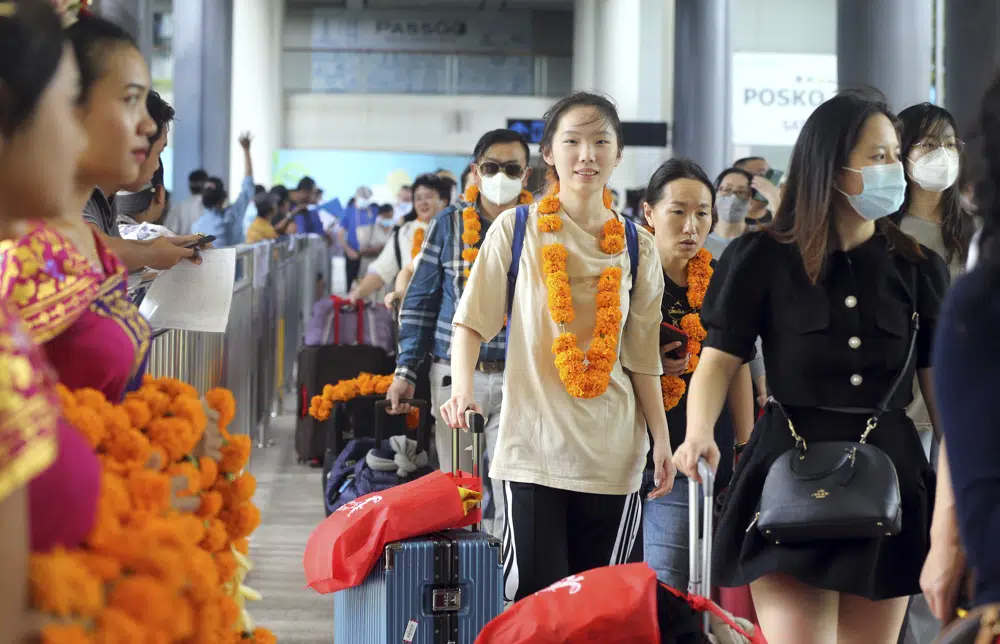 Bali welcomes back 1st flight from China