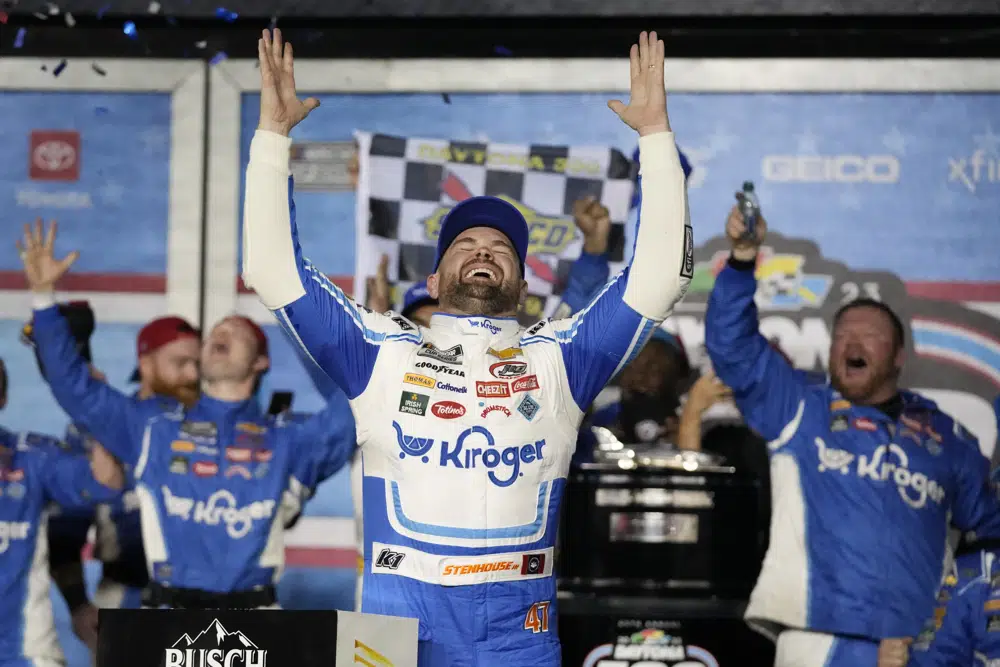 Ricky Stenhouse Jr. wins longest Daytona 500 in history