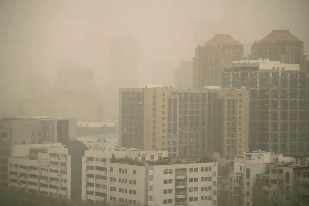 Beijing air quality plummets amid dust storm