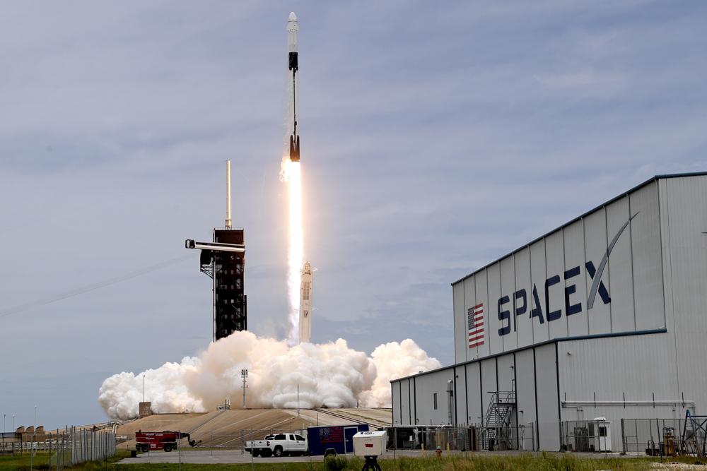 SpaceX launches 46 satellites into orbit