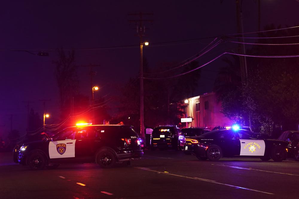 Man kills 4, including 3 kids, and himself at California