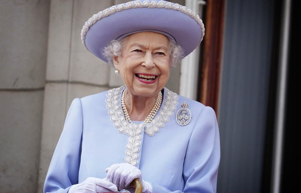 Queen Elizabeth II vows to keep serving after 70-year reign