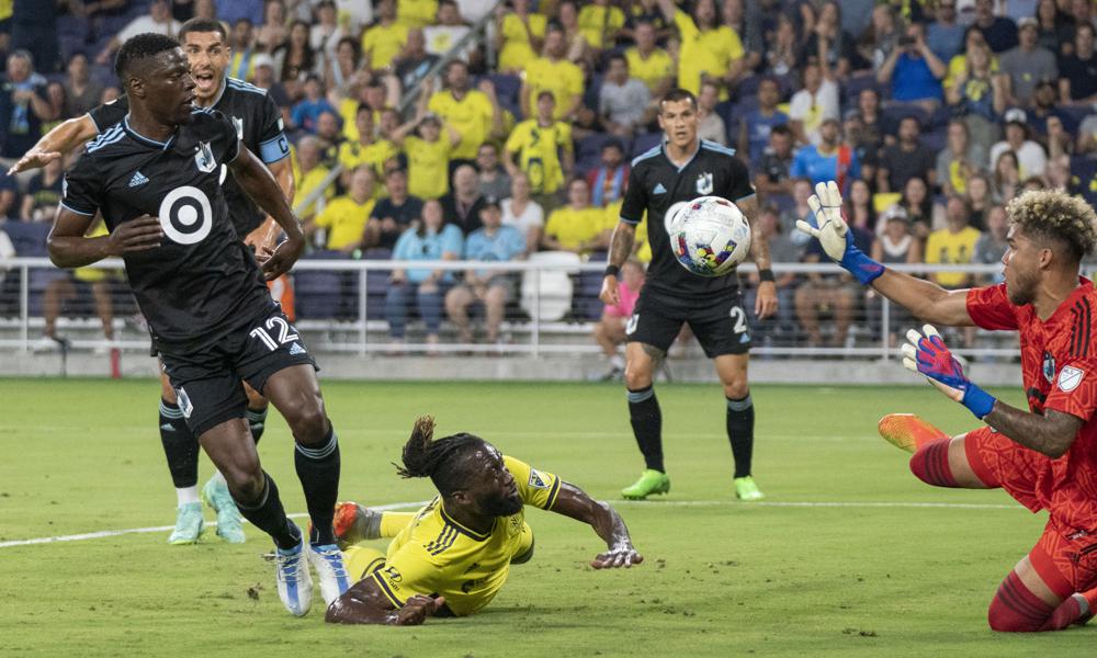 Minnesota United wins 2-1 over Nashville