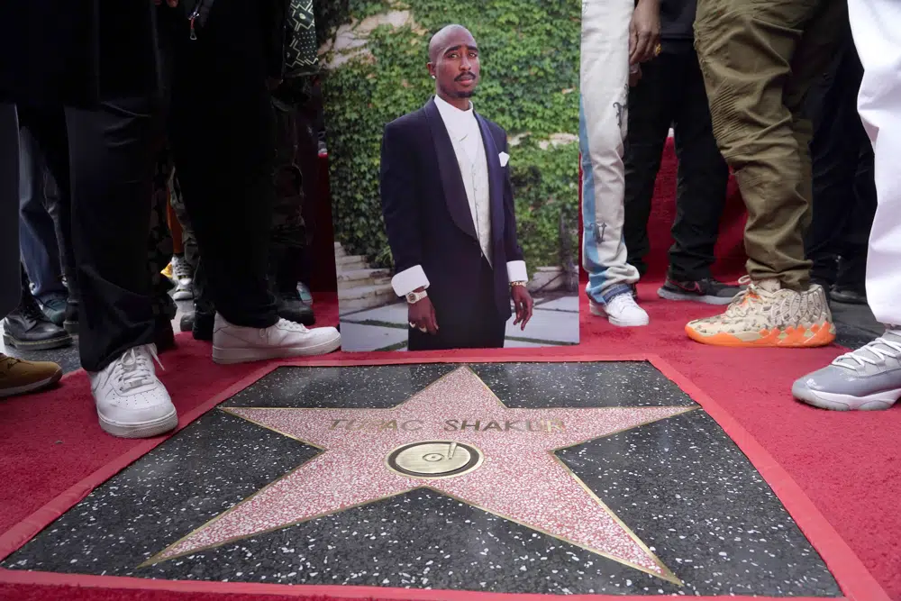 Tupac receives Walk of Fame star honor