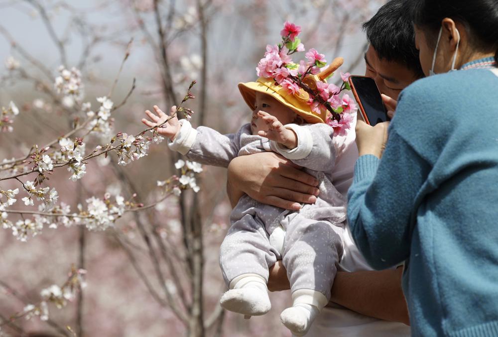 China’s births fall in 2021, as workforce shrinks