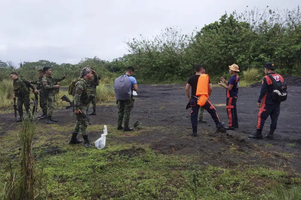 Philippine volcano: 4 died in plane crash