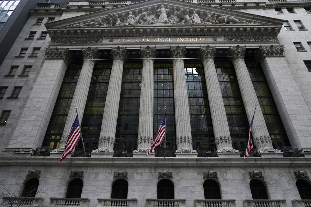 US indexes open mostly higher, Netflix plunges on sub losses