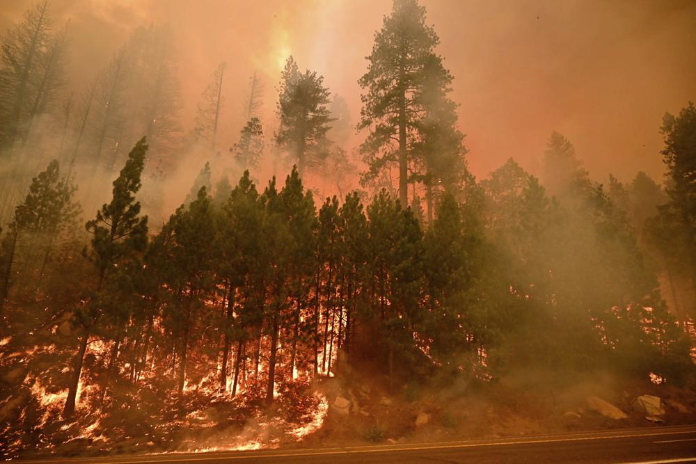 Lake Tahoe prepares for emergency as wildfire threatens