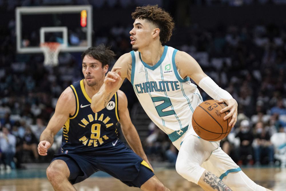 Ball scores 31 to rally Hornets past Pacers 123-122