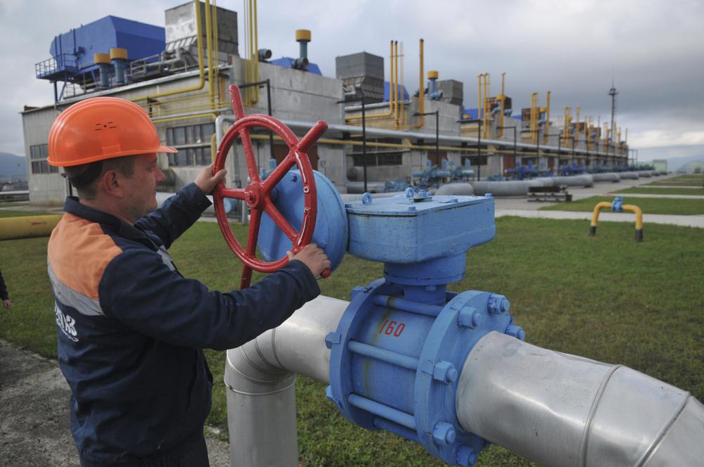 Europe gas crisis hinges on cold, high prices luring supply