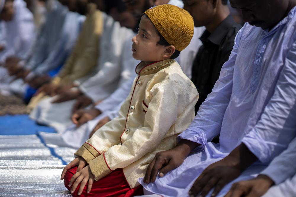 India’s Muslims mark Eid al-Fitr amid community violence