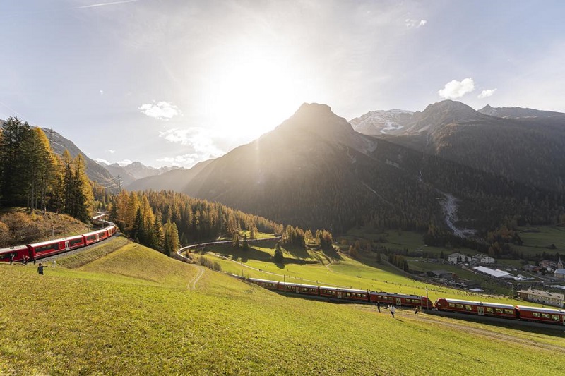 Swiss claim record for world’s longest passenger train