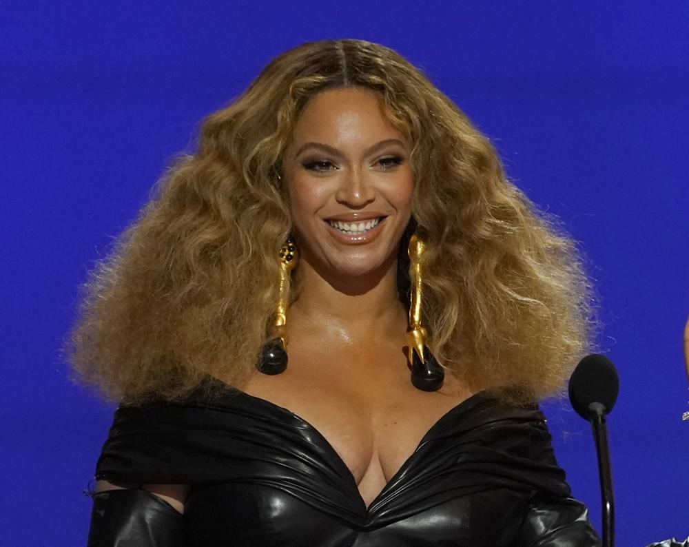 Beyoncé to remove offensive word from new song