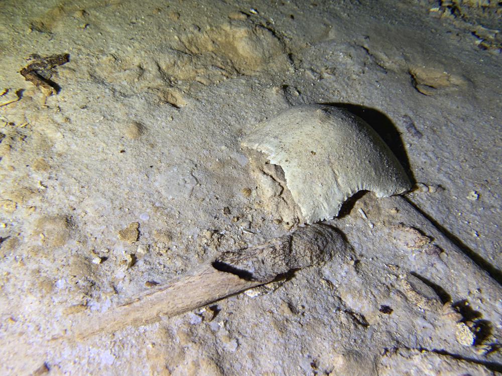 Human skeleton found in Mexico cave