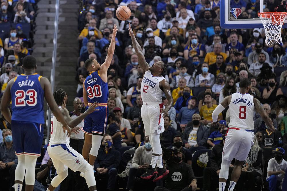 Warriors hold off Clippers 115-113