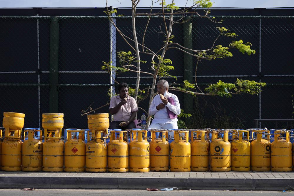 Gas lines and scuffles: Sri Lanka faces humanitarian crisis