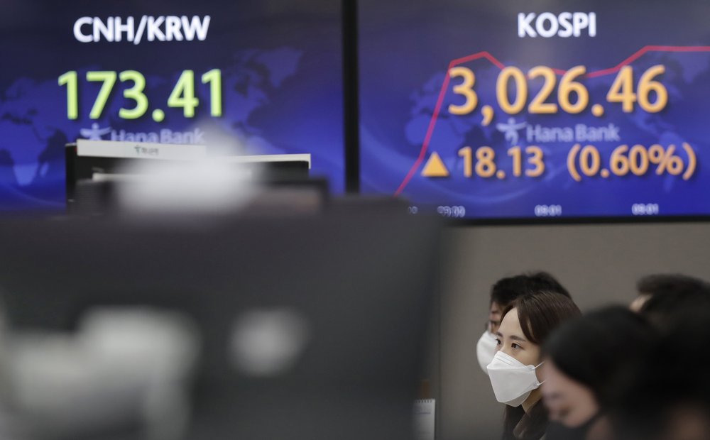 Asian stocks advance on optimism over pandemic recovery