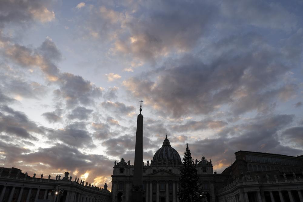 Vatican airs dirty laundry in trial over London property