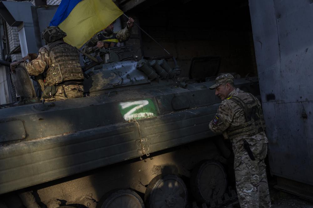 Russian troops entering Sievierodonetsk in eastern Ukraine