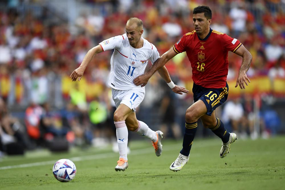 Rodri signs 3-year extension with Man City