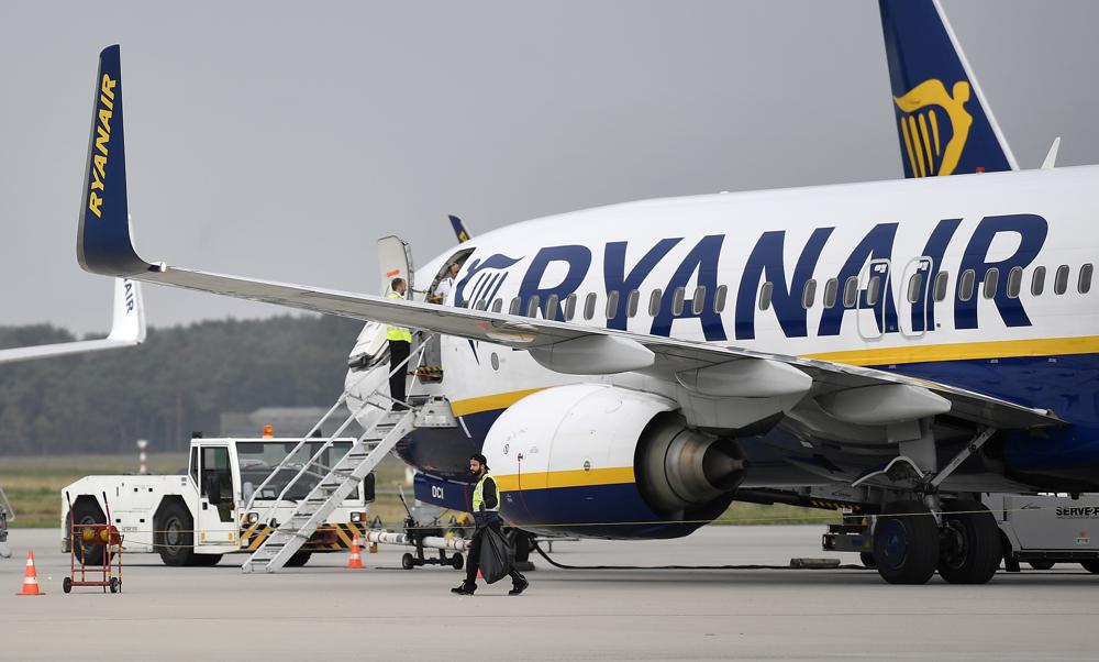 Ryanair drops Afrikaans test that angered South Africans