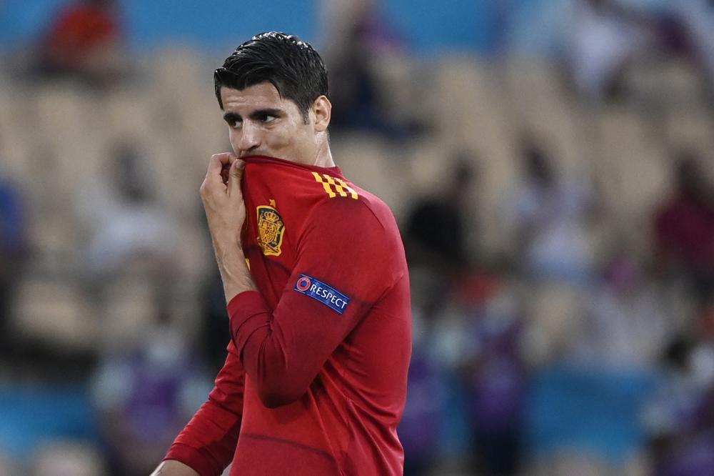 Spain lack of finishing touch, frustrated by Sweden