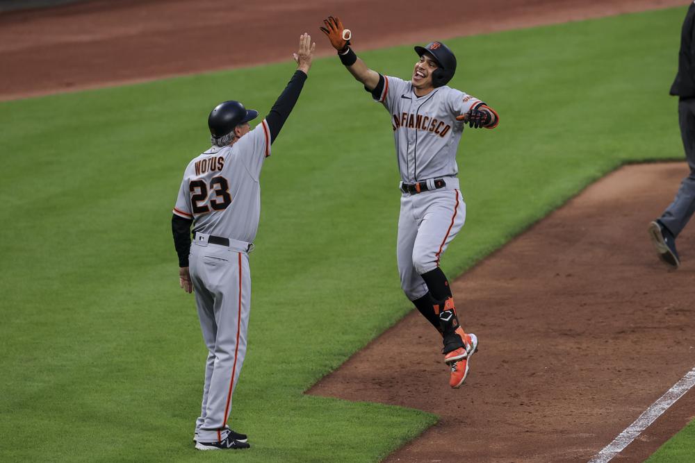 Giants get 6 shutout innings from Webb, beat Reds 6-3