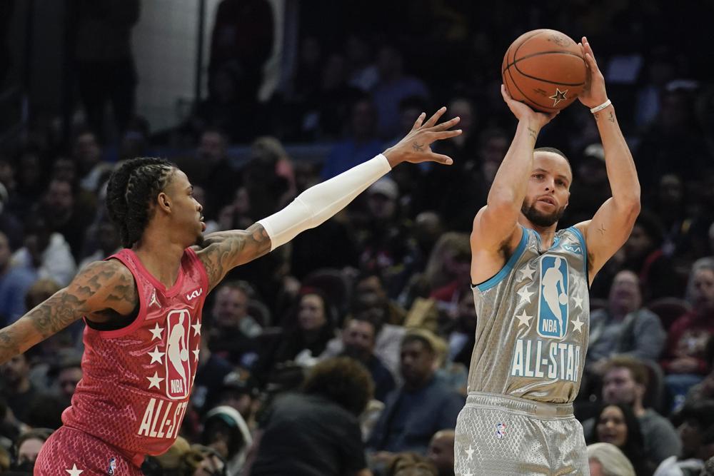 Curry dropping 3s, jaws at All-Star Game