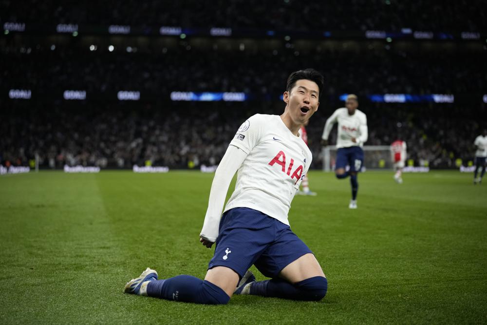 Tottenham beats Arsenal 3-0 to tighten race for CL spot