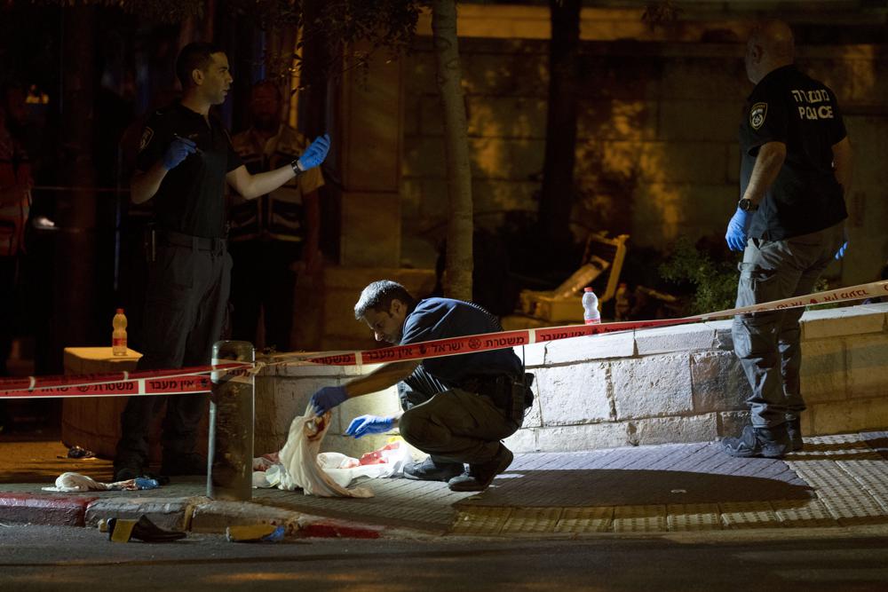 8 Israelis wounded in Jerusalem shooting