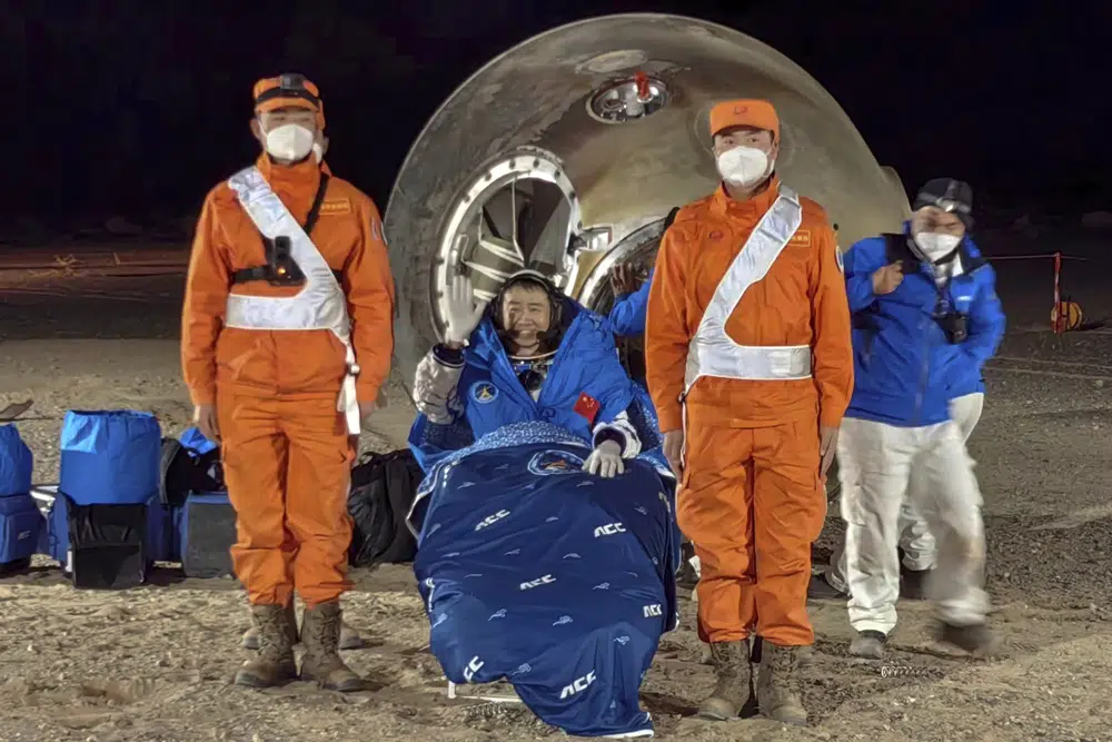 3 astronauts return to Earth after 6-month mission