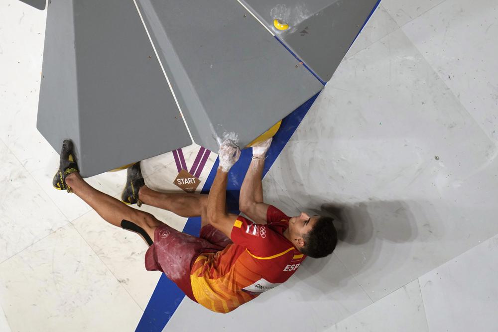 Ginés Lopéz wins 1st Olympic climbing gold