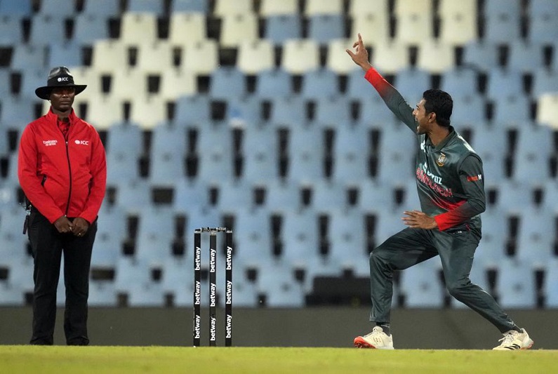 Bangladesh bats 1st seeking a historic win