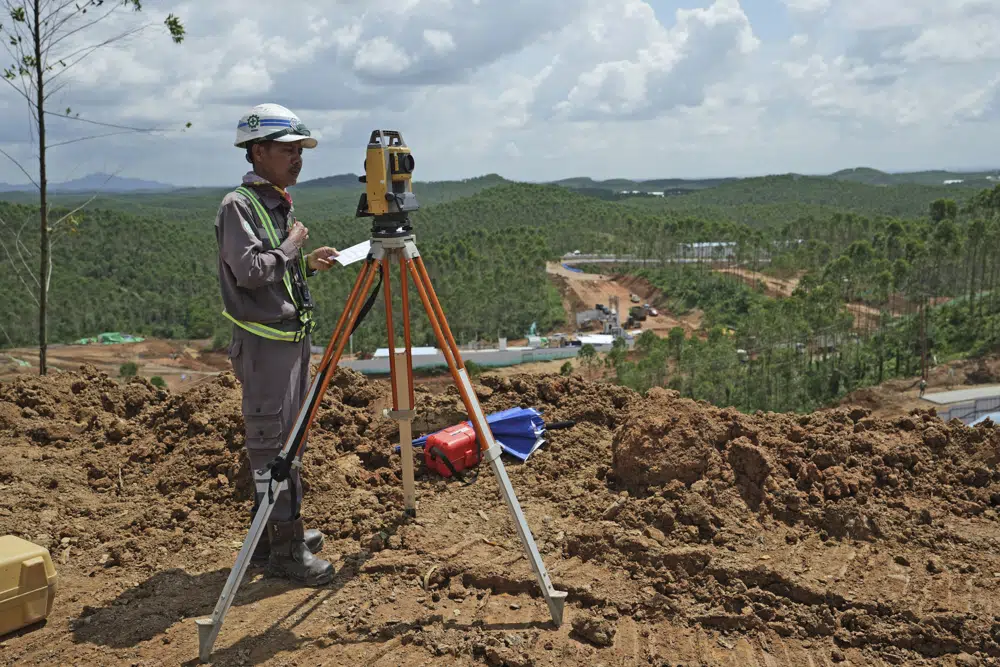 Indonesia unveils construction site of new capital city