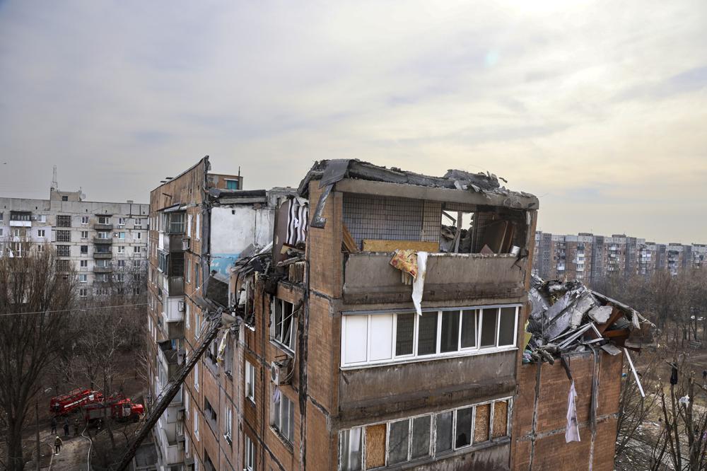 Russia hits near Kyiv, other city despite vows