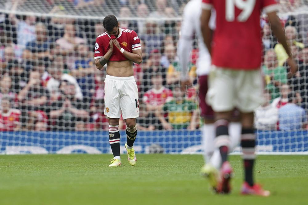 Bruno misses late penalty as United loses 1-0 to Villa