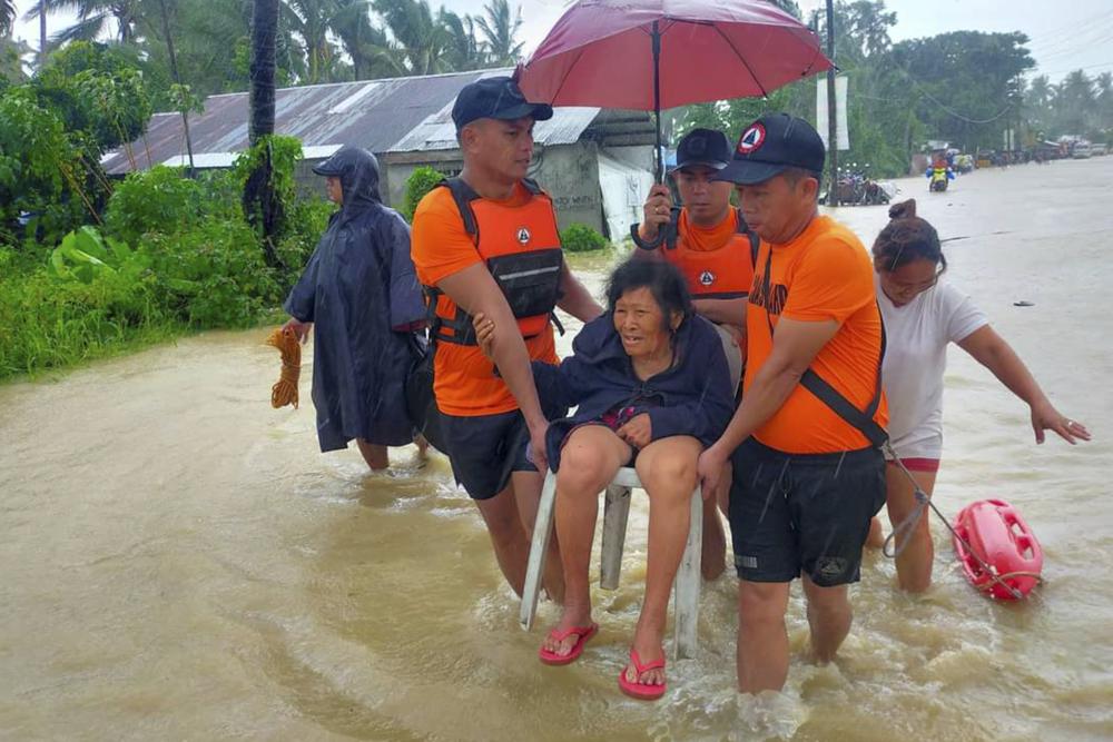 47 dead, dozens feared missing as storm lashes Philippines