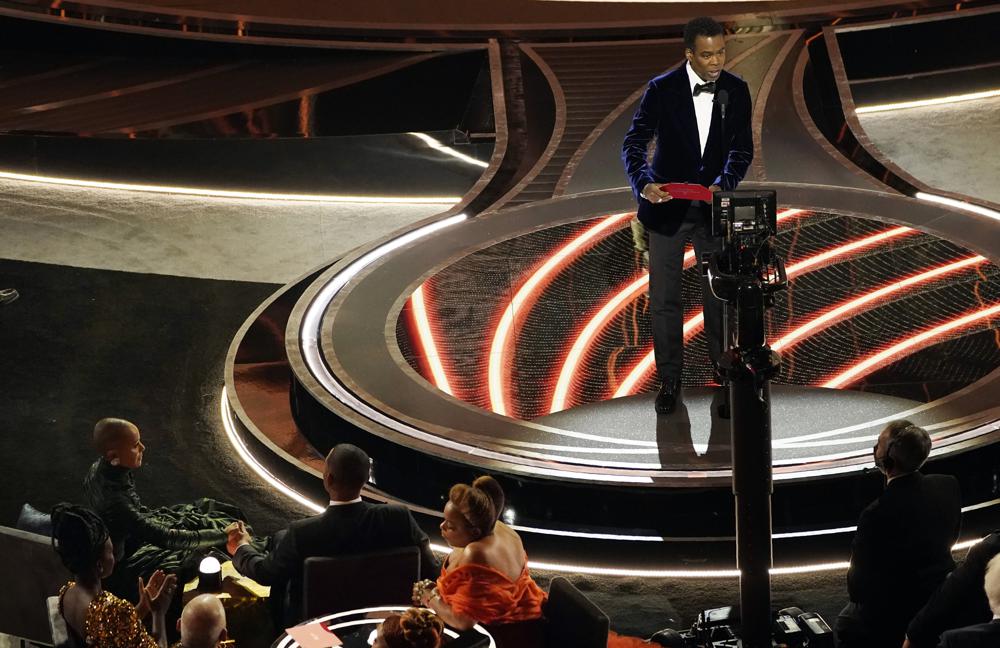 Oscars producer says police offered to arrest Smith