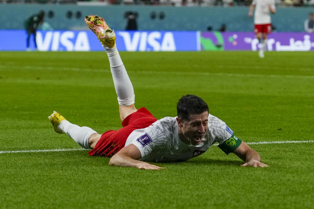 World Cup: Poland beats Saudis 2-0