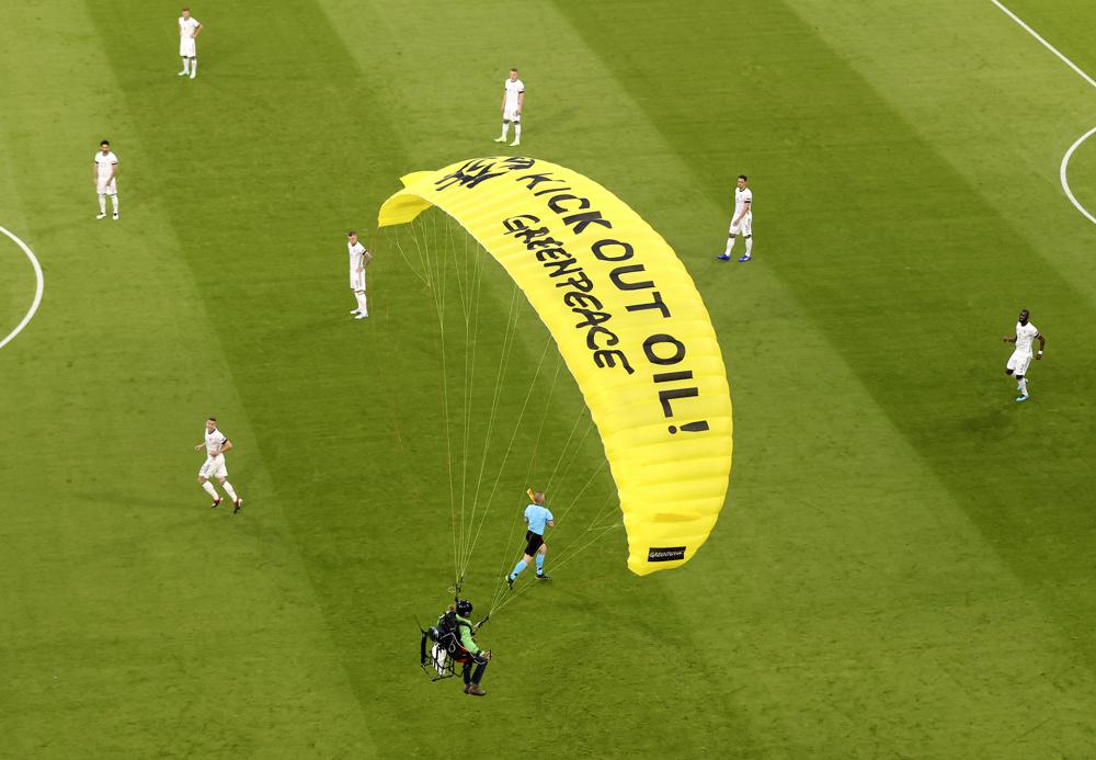 People hurt by parachuting protestor at Euro 2020 game