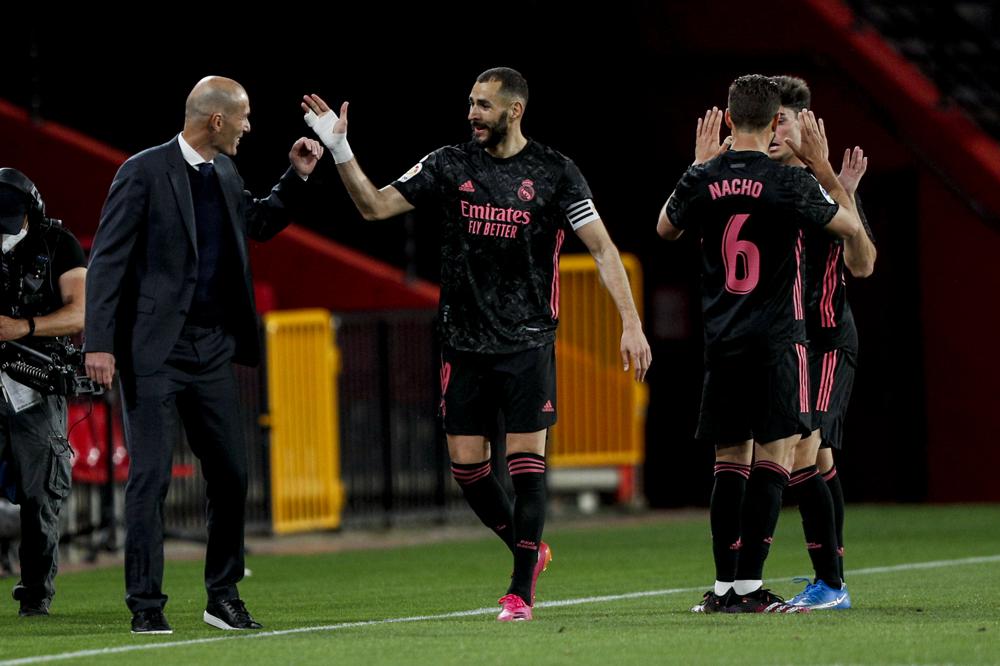 Madrid win to keep up pressure on Atlético in La Liga